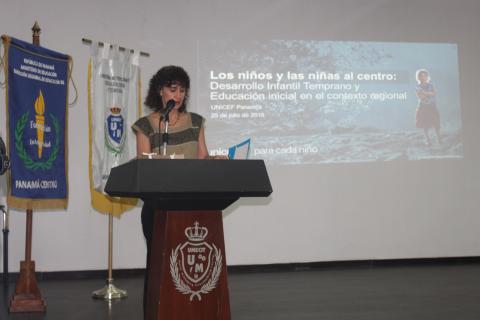 Celebran con éxito el Primer Foro de Educación Inicial en Panamá Centro