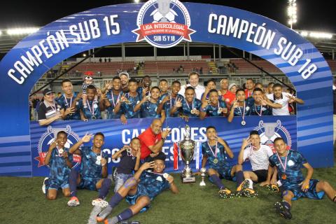 El Instituto Comercial Panamá y la ‘Profesional’ ganan la Copa Presidente de la República