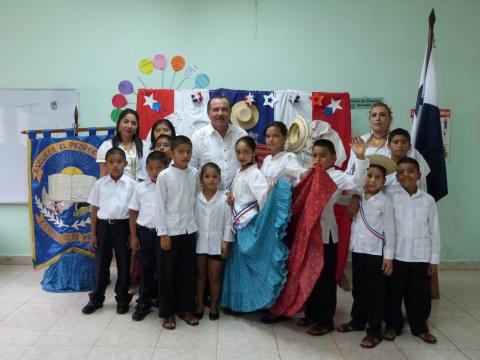 Con solemne acto, Herrera celebra el 3 de noviembre