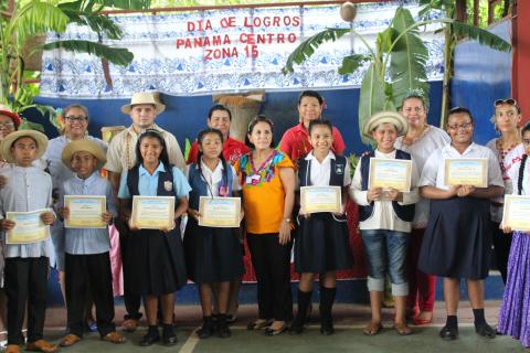 Estudiantes de escuelas multigrados celebran el ‘Día del Logro’