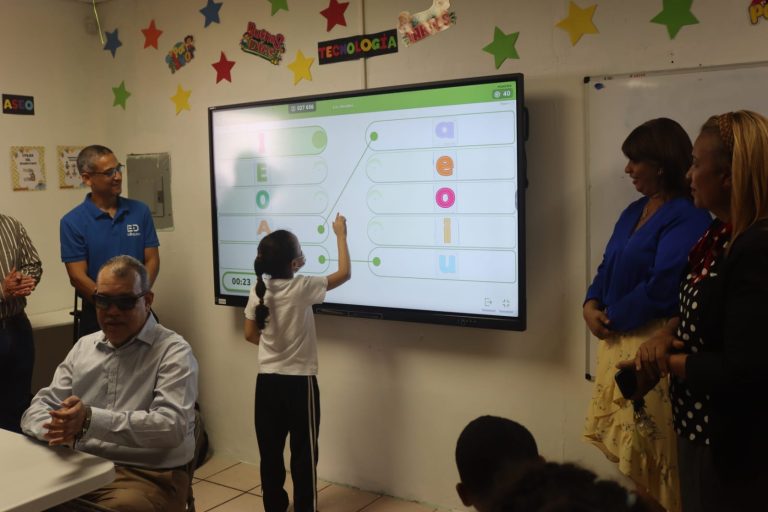 Nueva ‘Aula de Recursos’ llega a la escuela La Concepción