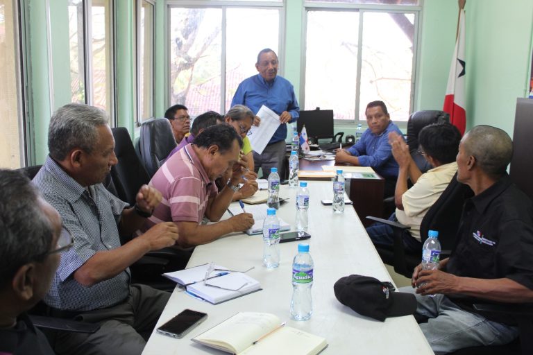 Regional de Educación de Guna Yala capacitará a 450 docentes y directores
