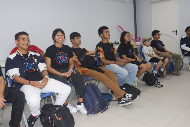 Alumnos del ‘Naudeau’ culminan jornada de reforzamiento cientifico