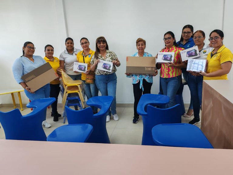 Escuelas veragüenses reciben insumos educativos