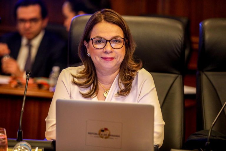 Gabinete autoriza a Ministra de Educación a presentar proyecto de ley que establece modalidades flexibles en el sistema para prevenir la deserción escolar
