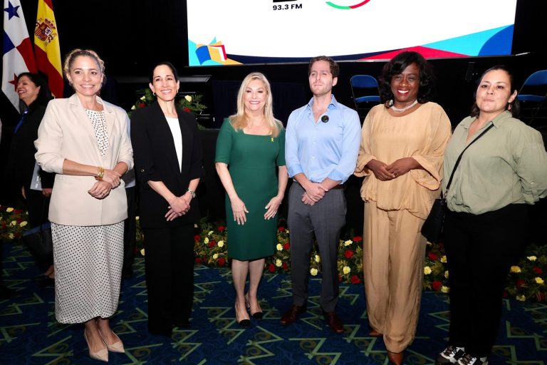 Inauguran la edición número 20 de la Feria Internacional del Libro