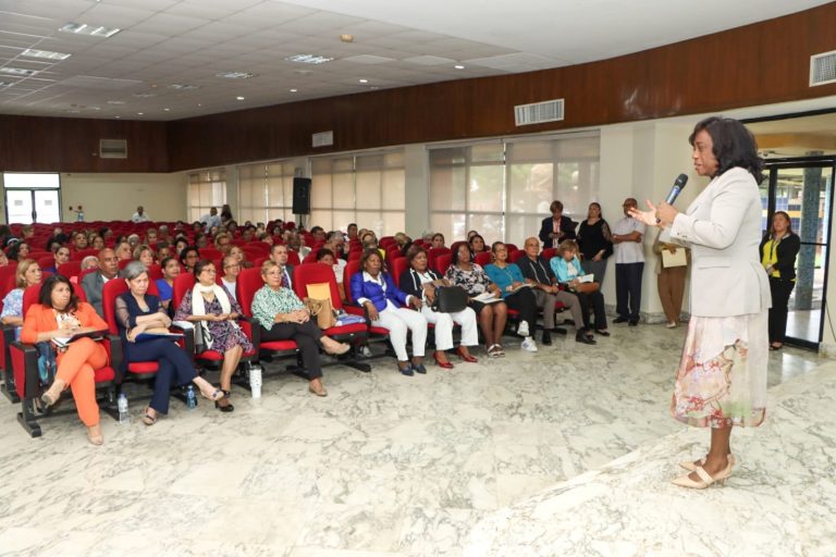 Más de 350 directores de Panamá Centro participan en el primer Consejo Regional