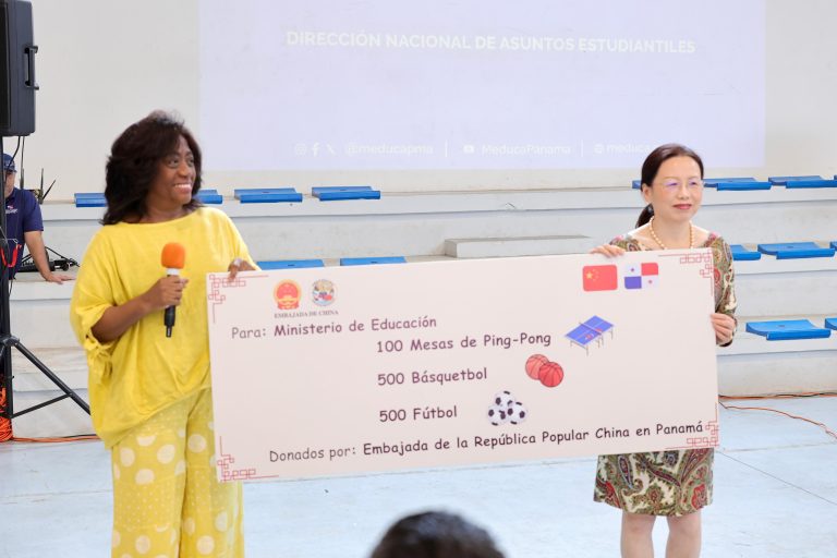 ¡Todos unidos por el deporte estudiantil! CON PASO FIRME, LA EDUCACIÓN FÍSICA Y EL DEPORTE ESCOLAR AVANZAN