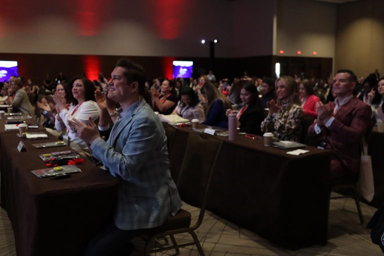 En Congreso de Recursos Humanos Meduca agradece apoyo en concurso