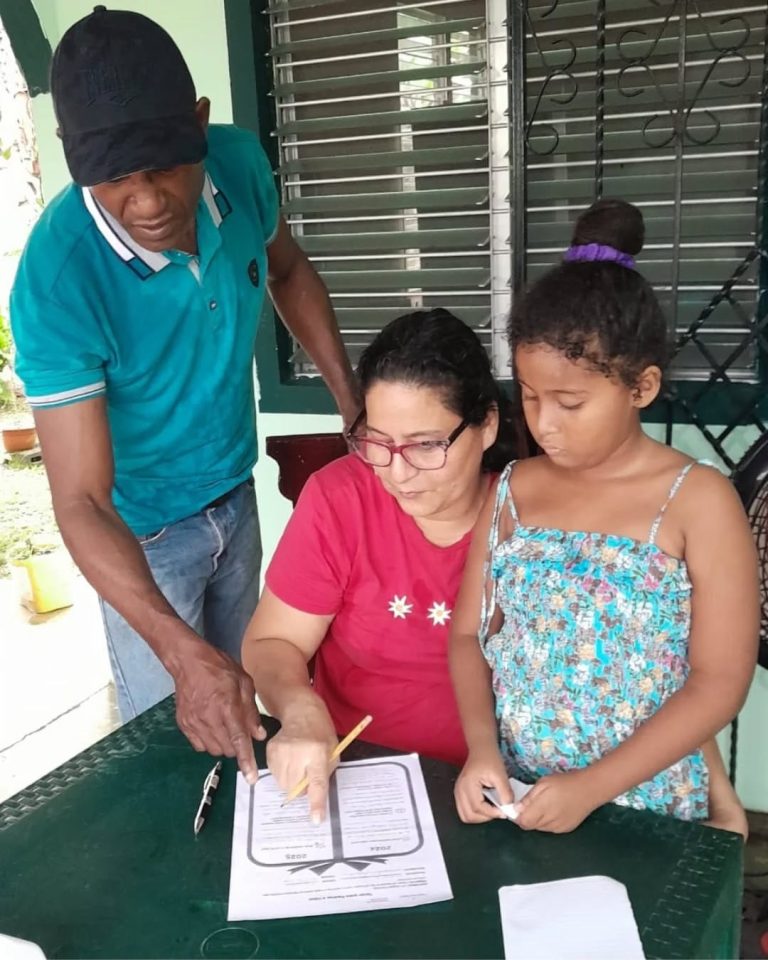 Con éxito concluye el segundo taller del Programa Escuela para Padres: Un Regalo Familiar-1