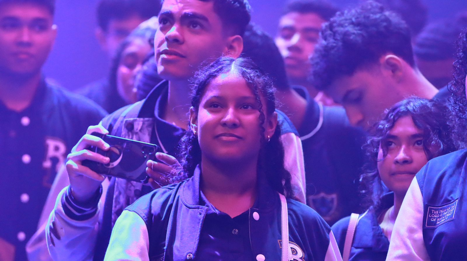 Cientos de estudiantes acuden al primer día de la Expo Vocacional Futuro 3602025-07-01 at 2.47.23 PM (1)